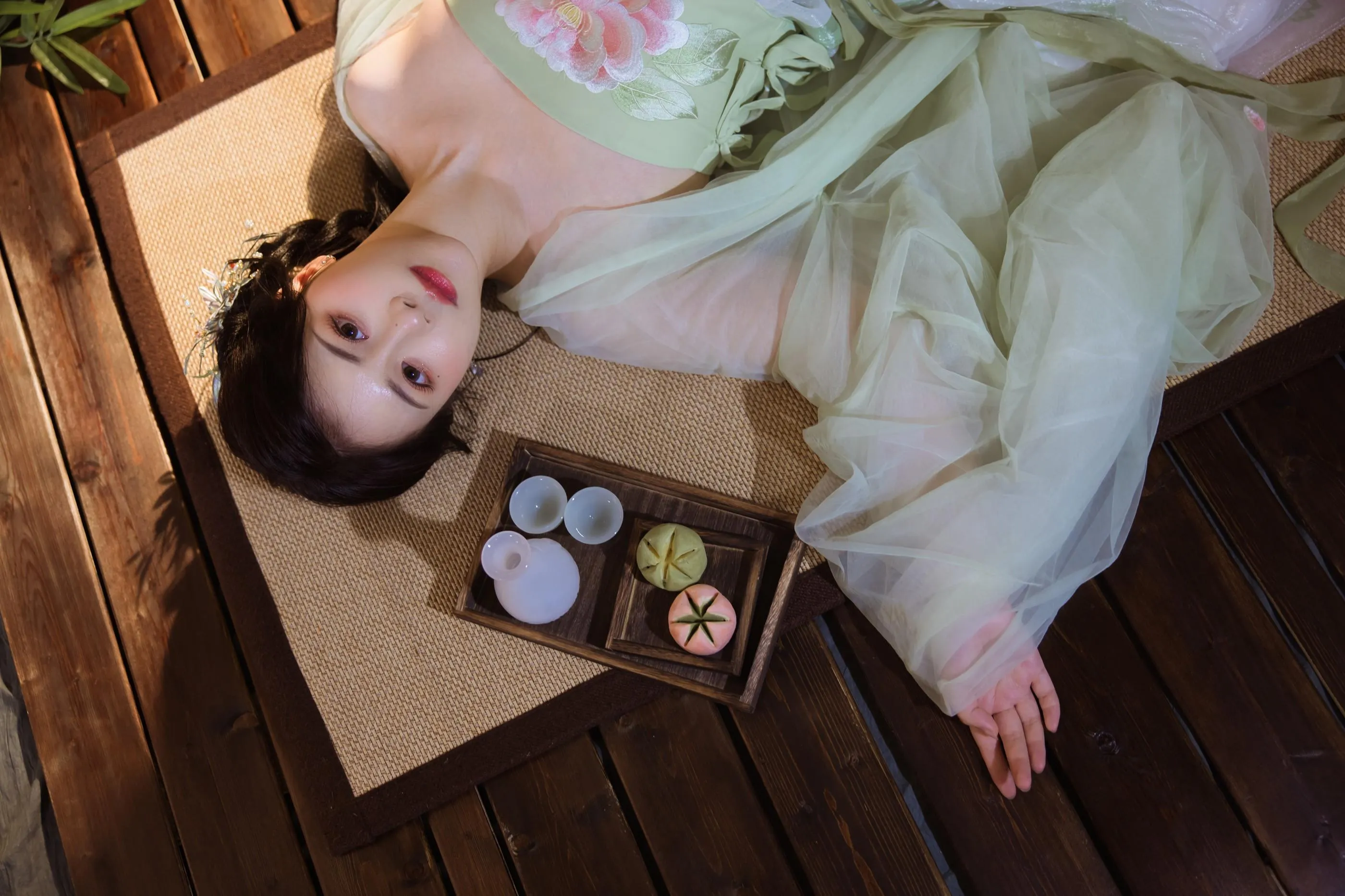 [YITUYU艺图语]2022.08.05 夏日庭院 公子不坏__ [22P]插图5